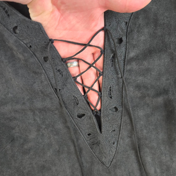 ASTR the Label Dark Gray Faux Suede Lace-Up Shift Dress Scalloped Hem Size Small - Picture 4 of 11